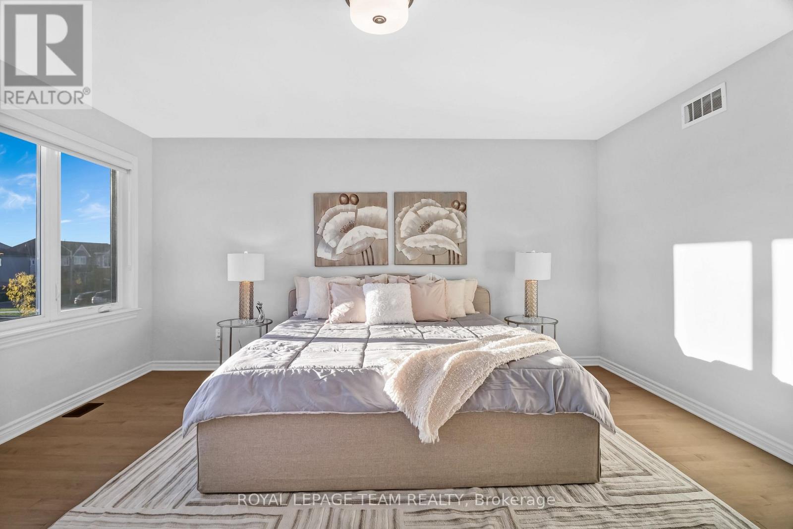 711 Moonflower Crescent