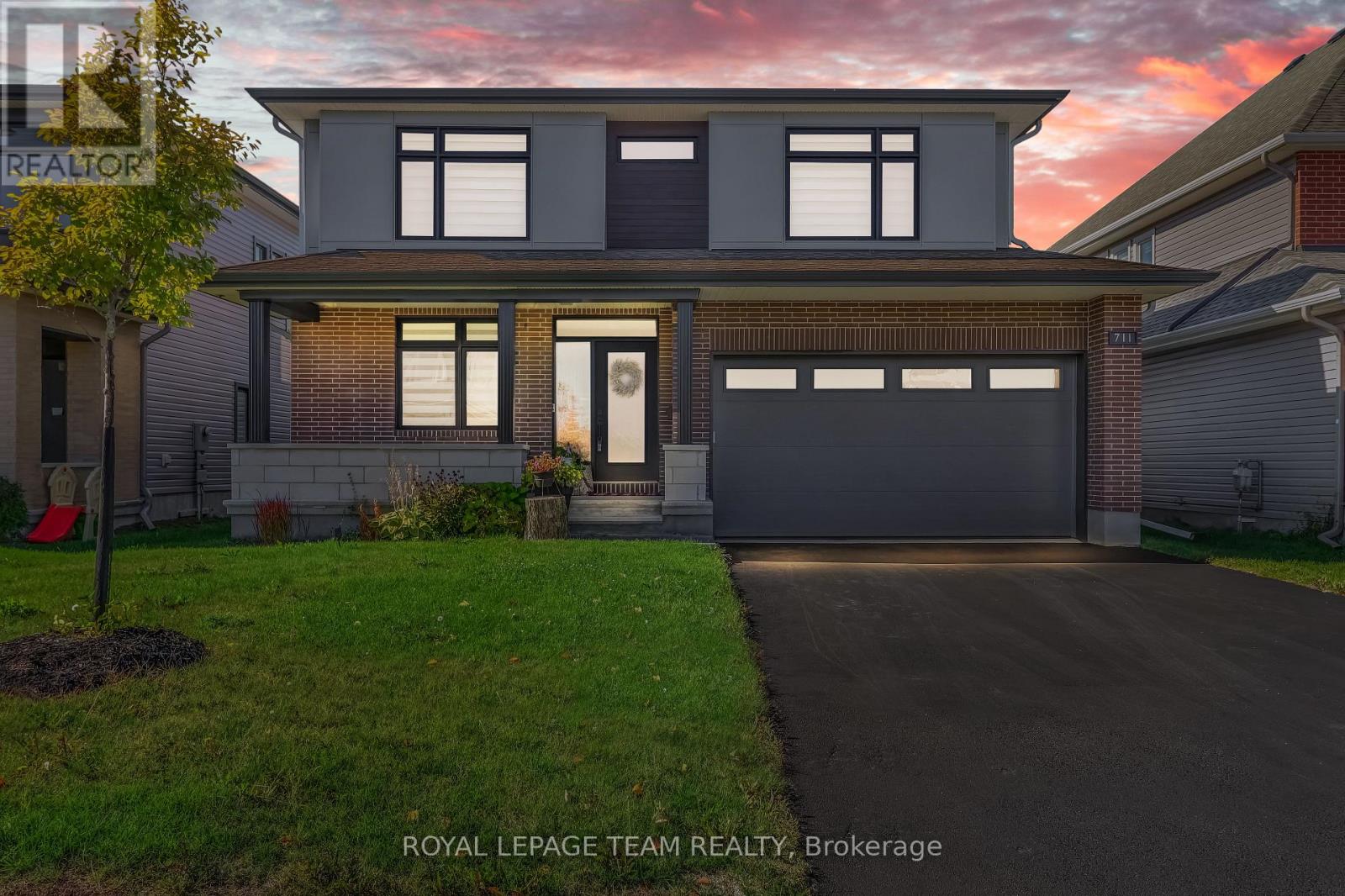 711 Moonflower Crescent