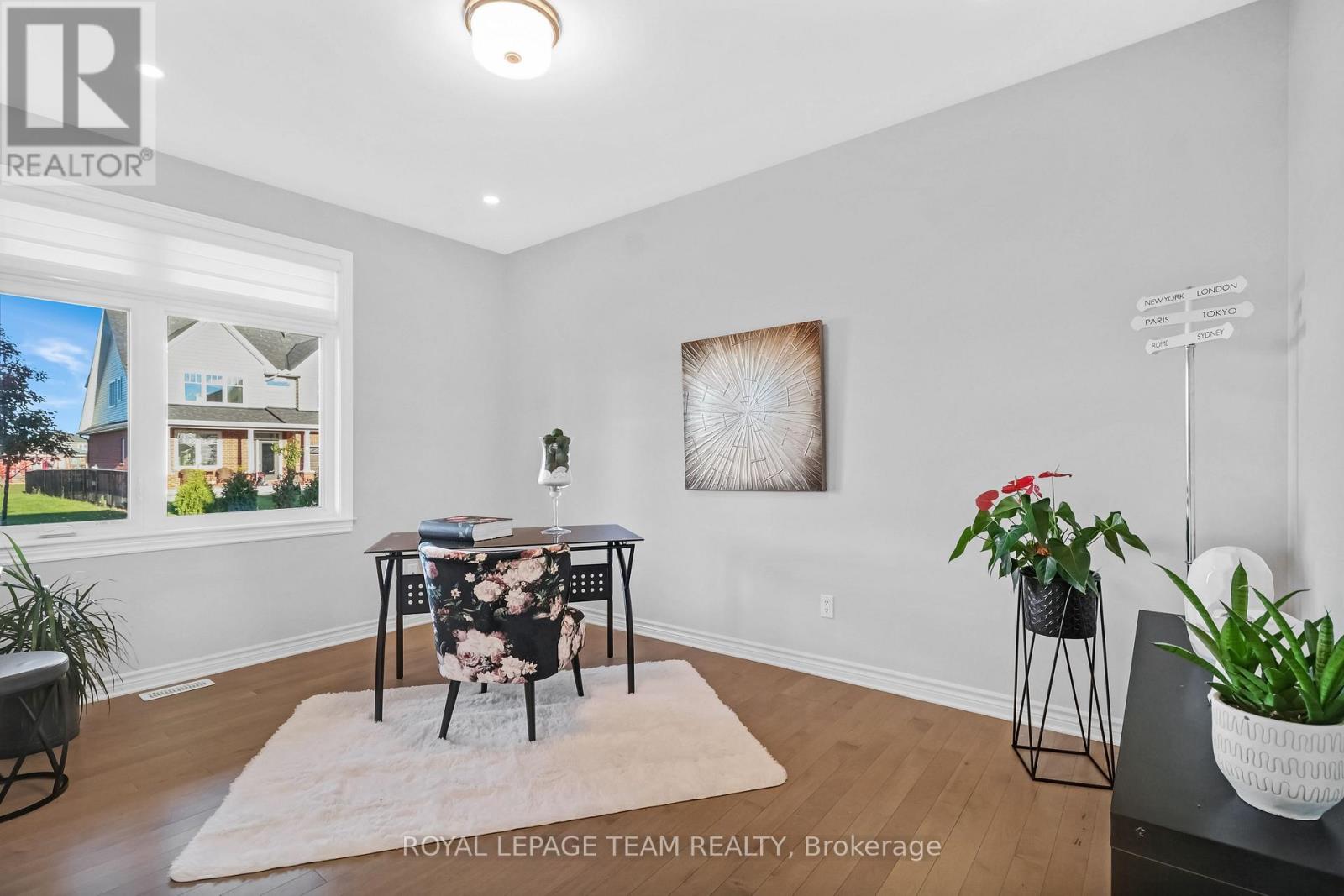 711 Moonflower Crescent