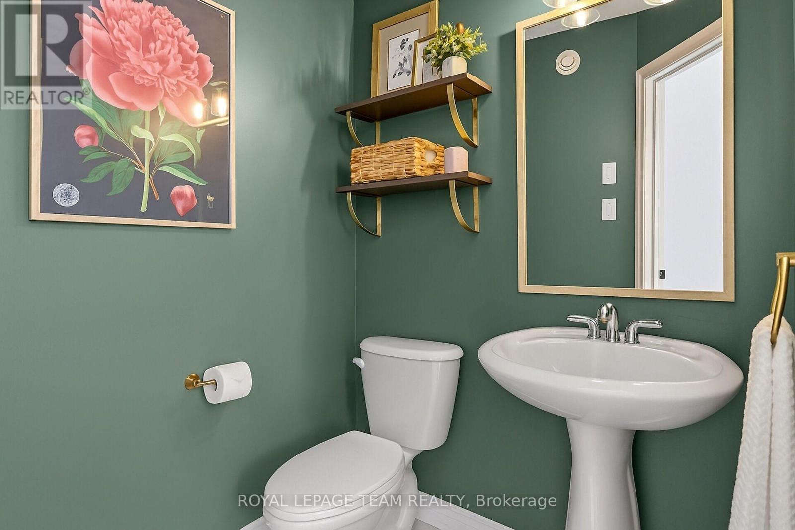 293 Waymark Crescent