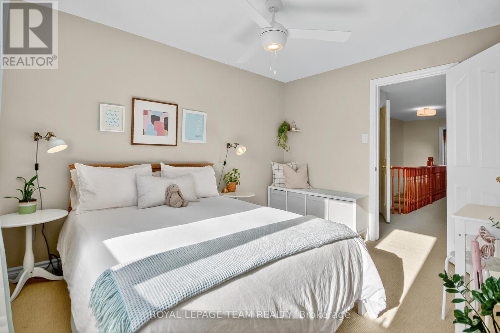 293 Waymark Crescent