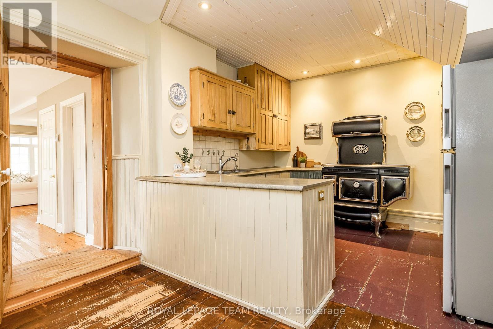 3651 Burritts Rapids Road