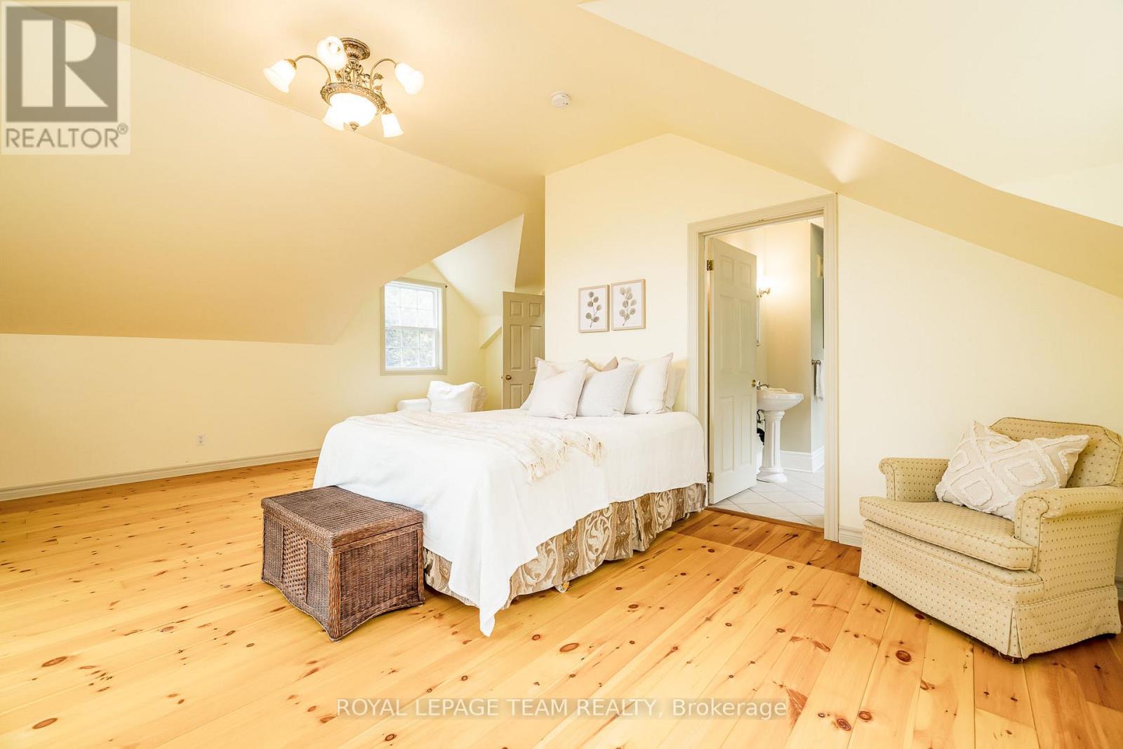 3651 Burritts Rapids Road