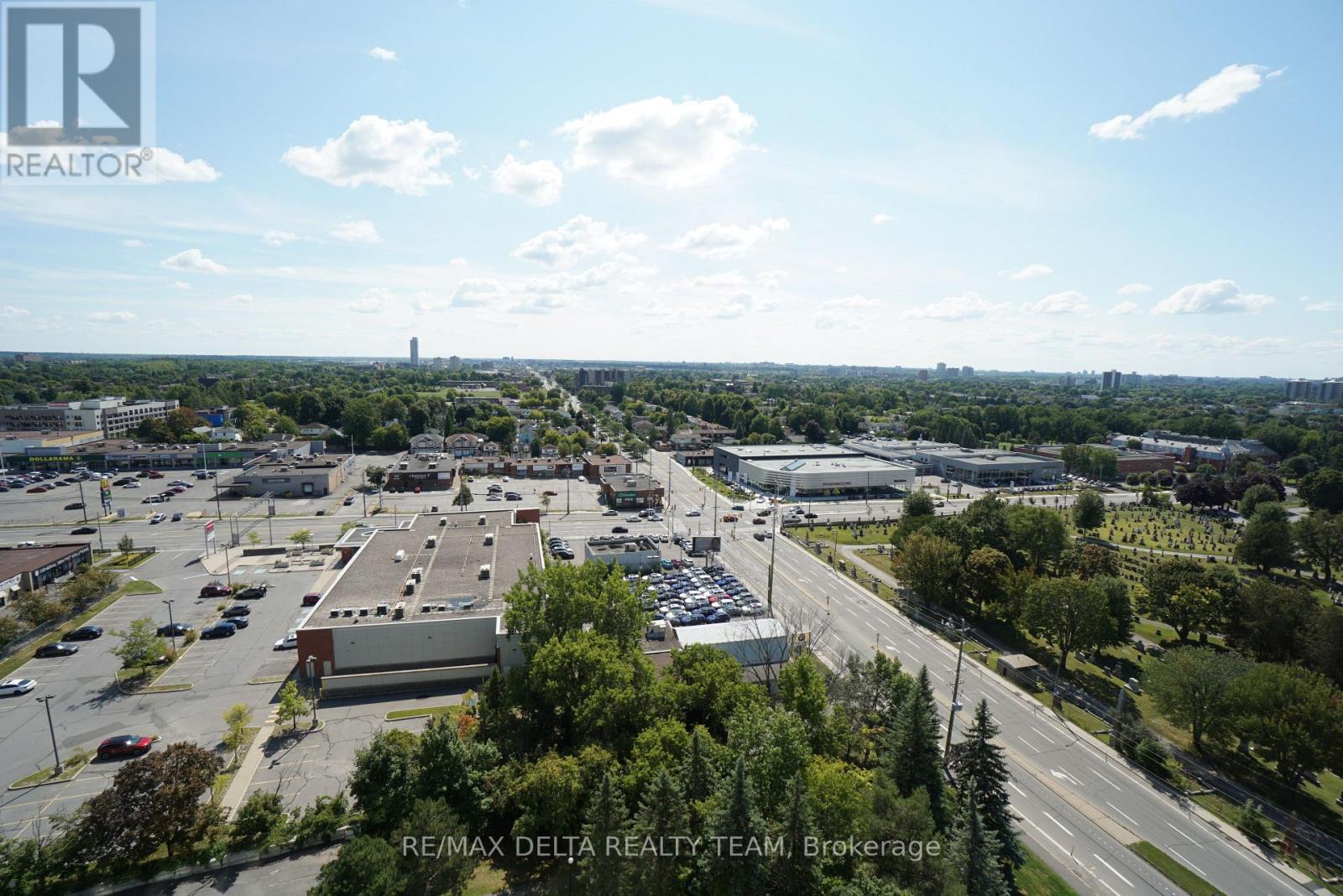 1506 - 545 St. Laurent Boulevard