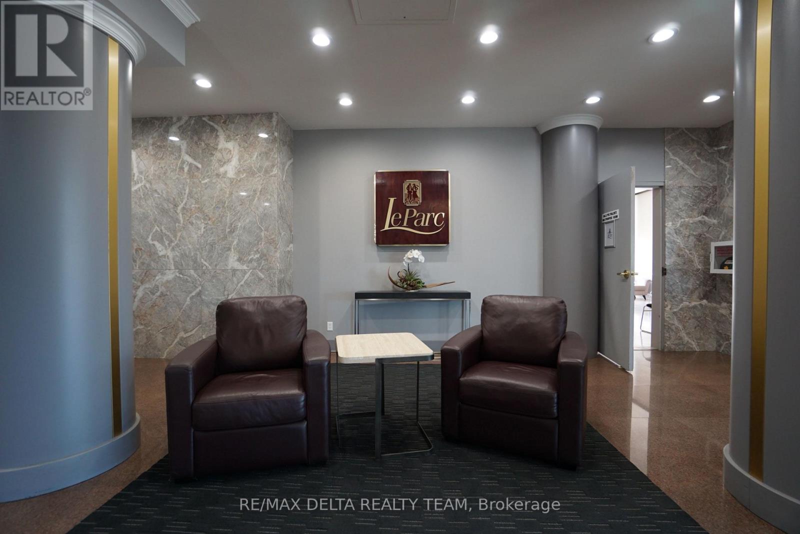 1506 - 545 St. Laurent Boulevard