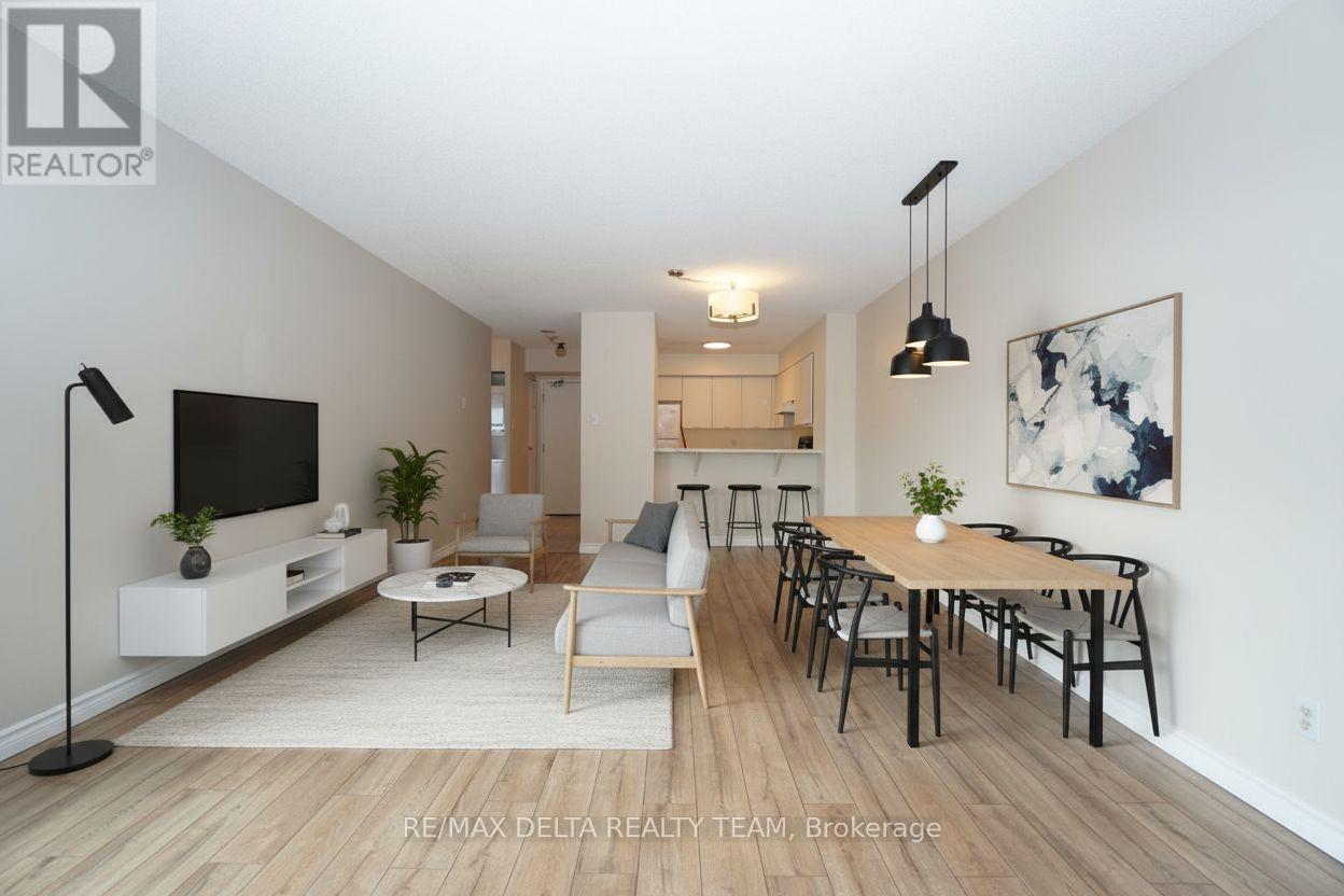 1506 - 545 St. Laurent Boulevard