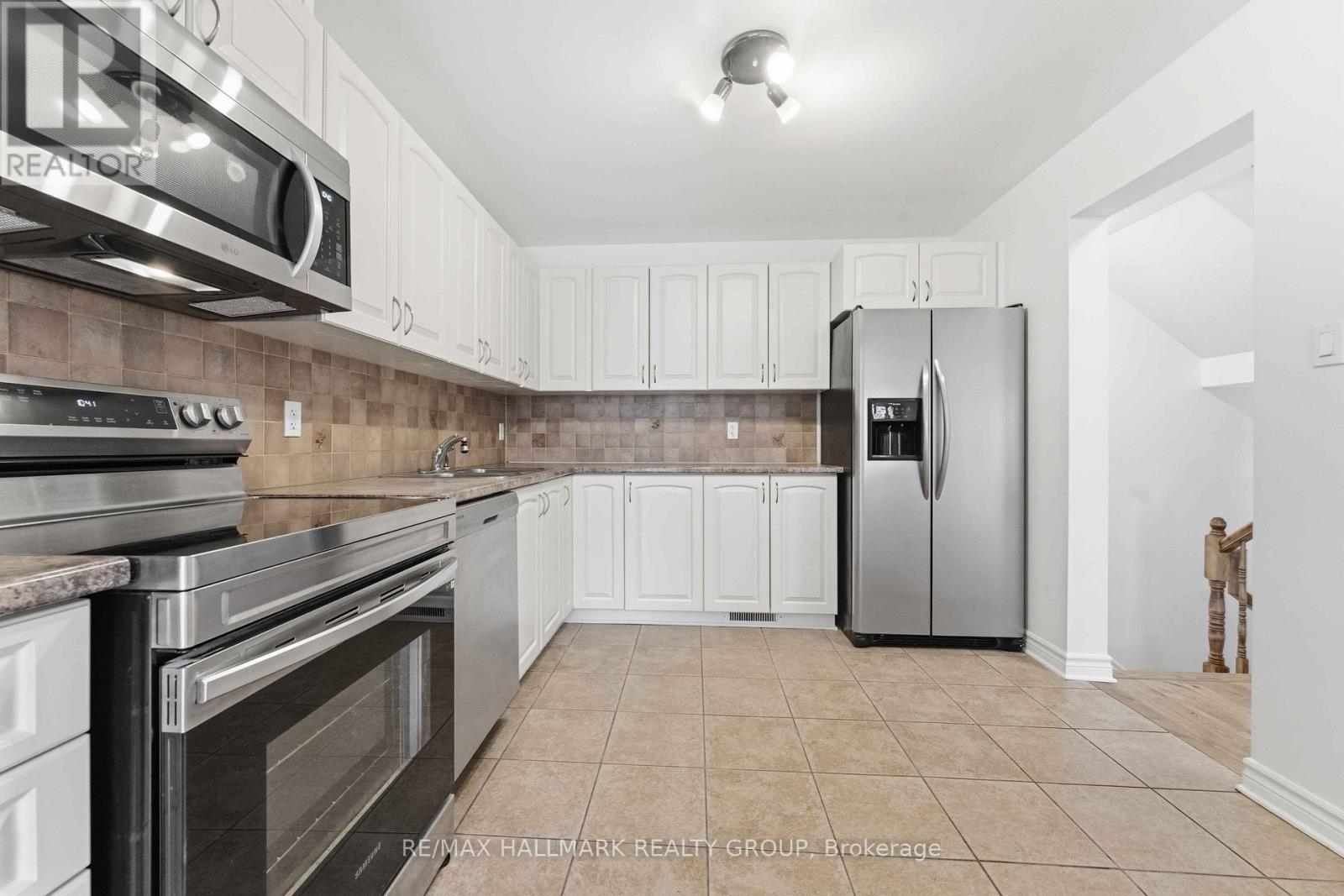 123 Silvermoon Crescent