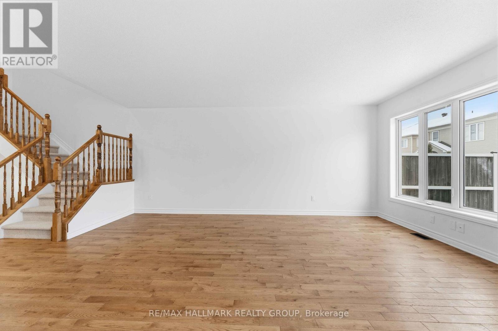 123 Silvermoon Crescent