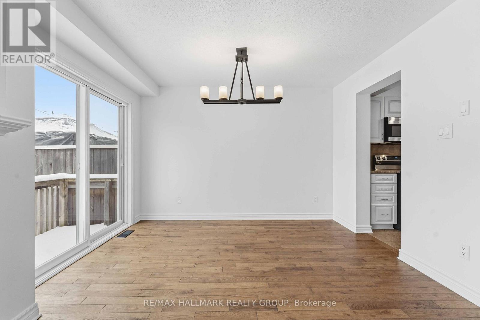 123 Silvermoon Crescent