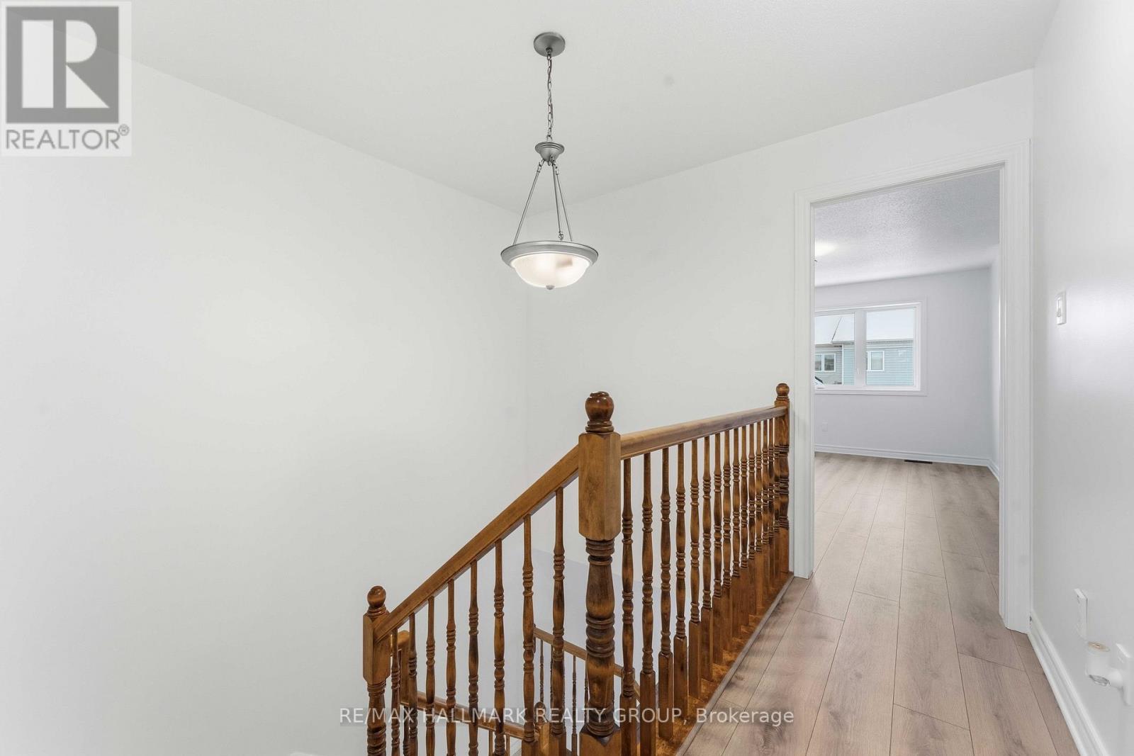 123 Silvermoon Crescent