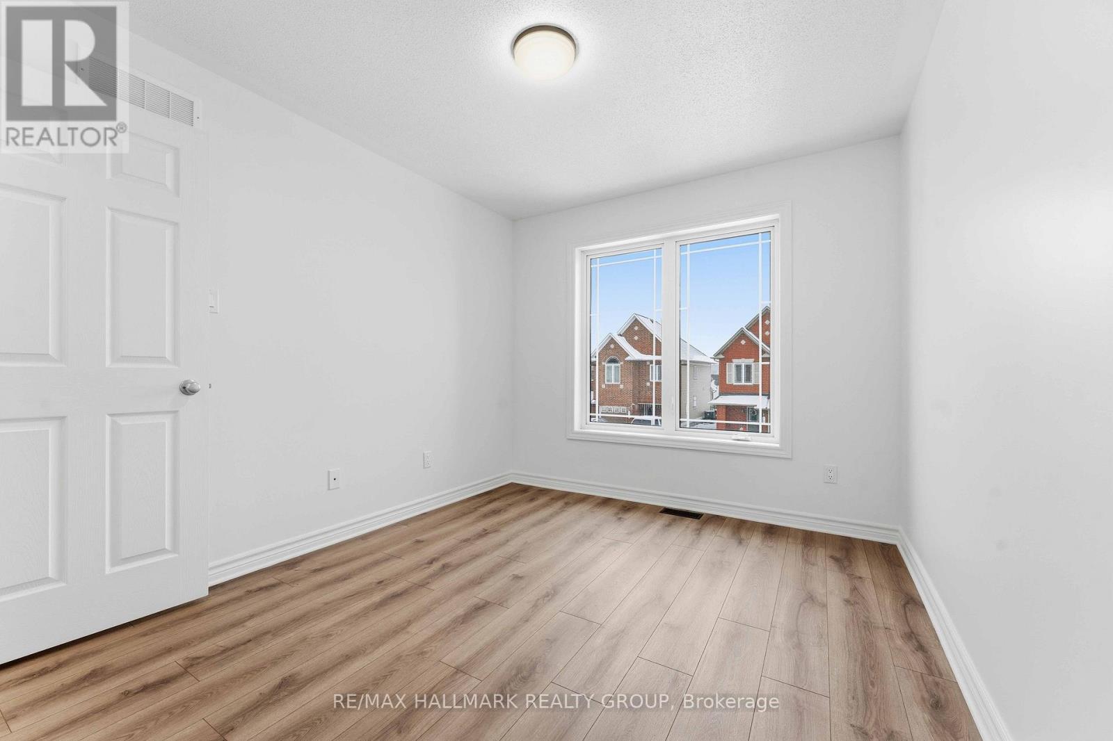 123 Silvermoon Crescent