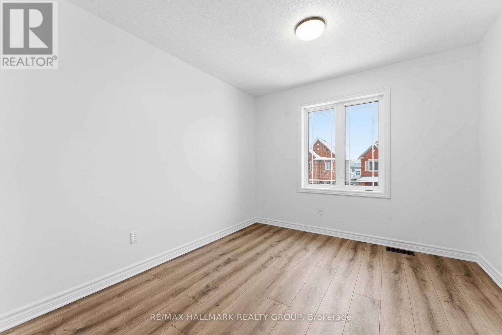 123 Silvermoon Crescent