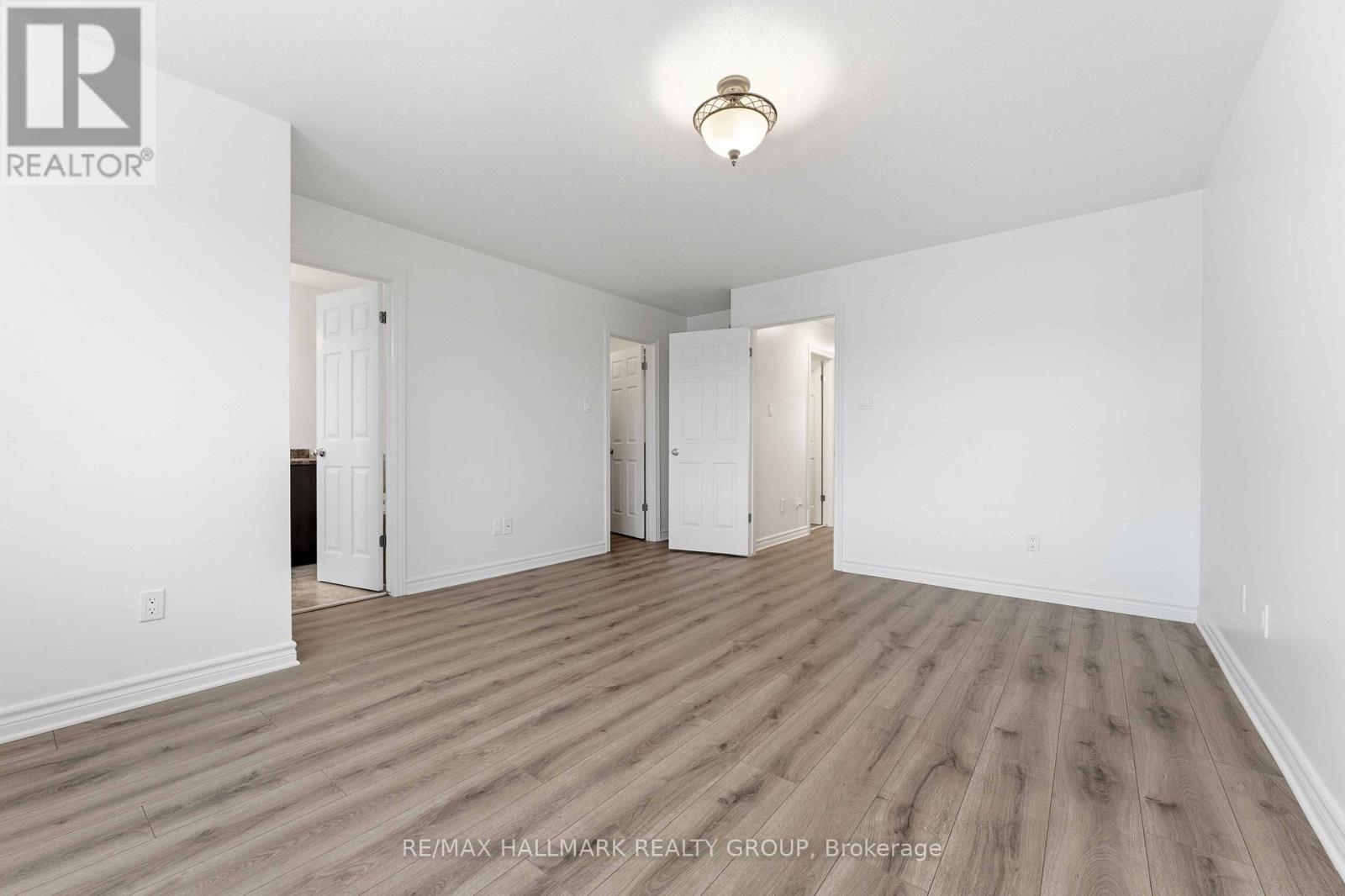 123 Silvermoon Crescent