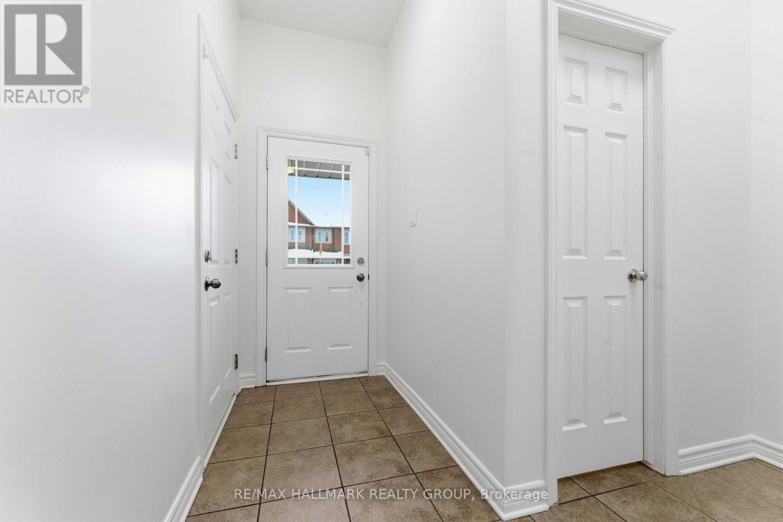 123 Silvermoon Crescent