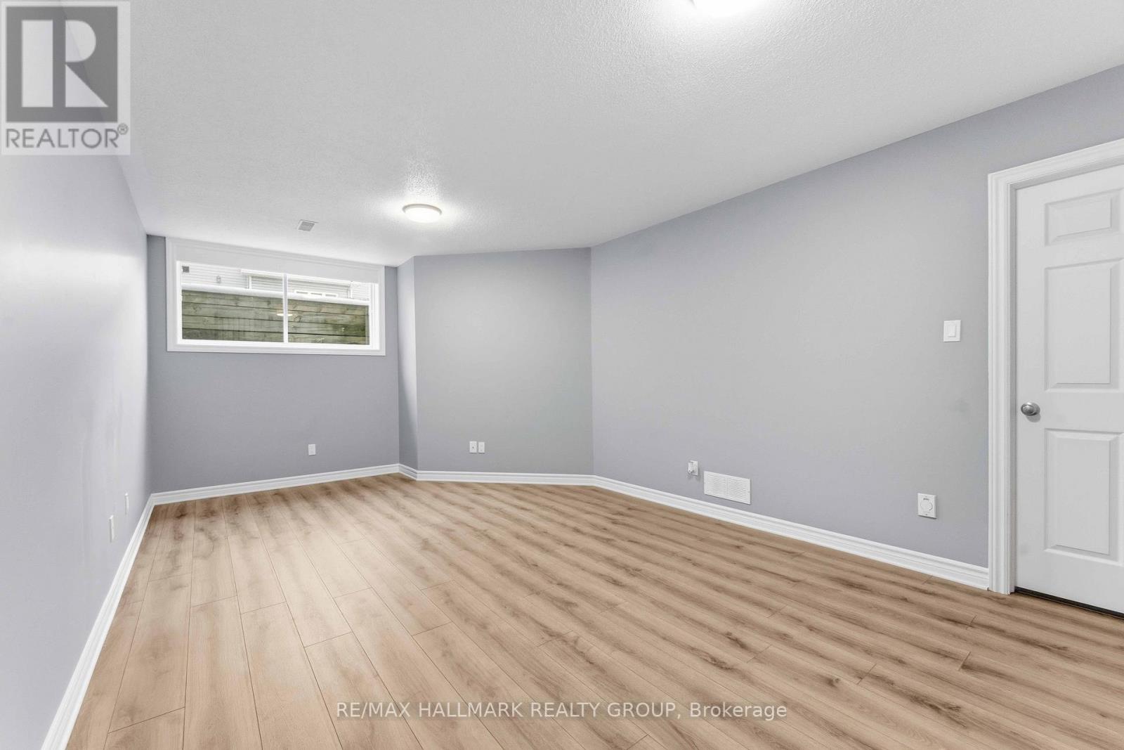 123 Silvermoon Crescent