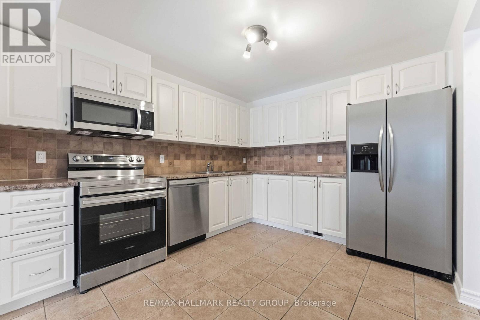 123 Silvermoon Crescent