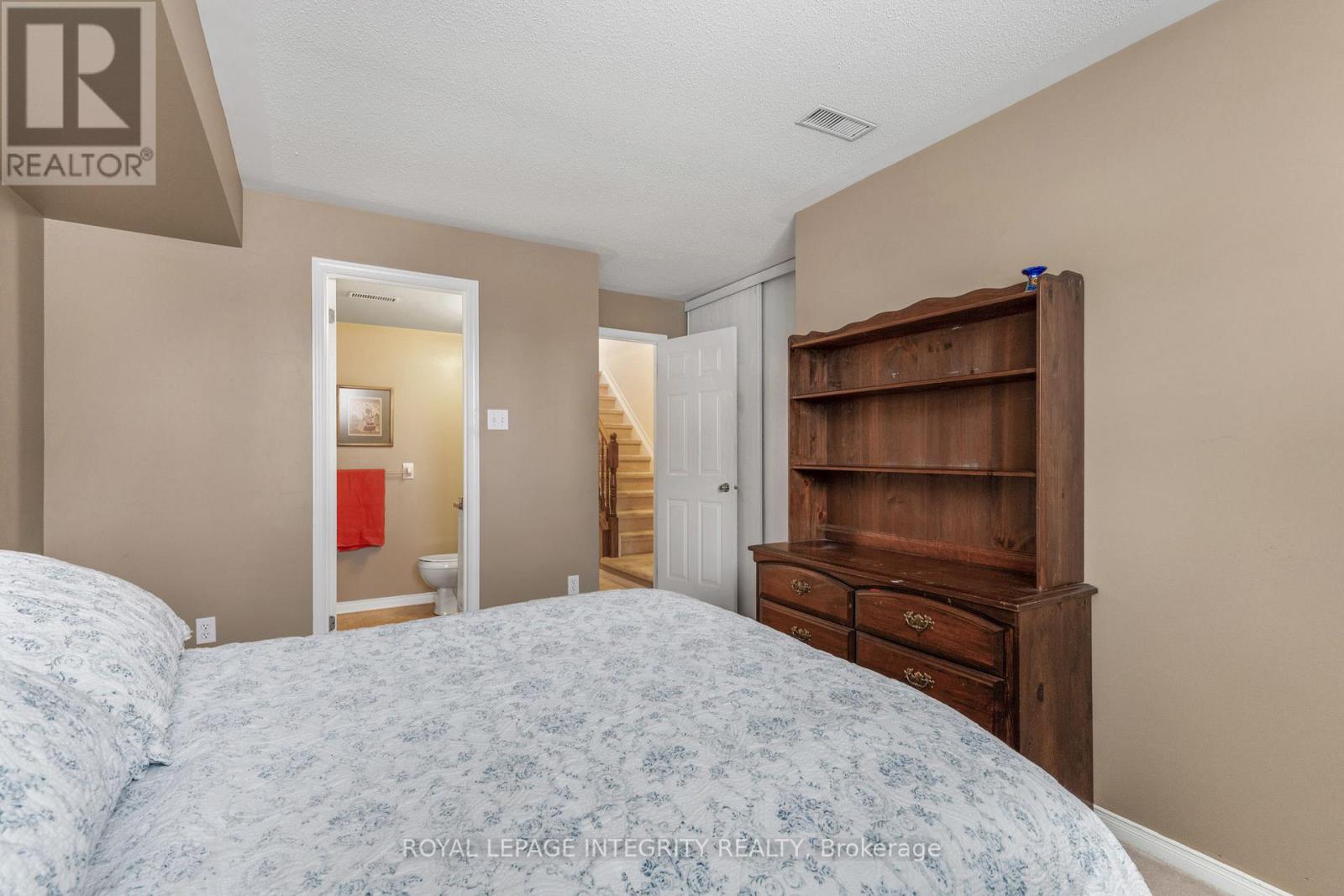 2328 Bois Vert Place