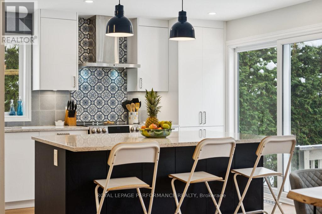 1798 Woodhaven Heights