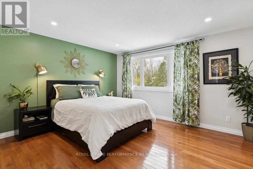 1798 Woodhaven Heights