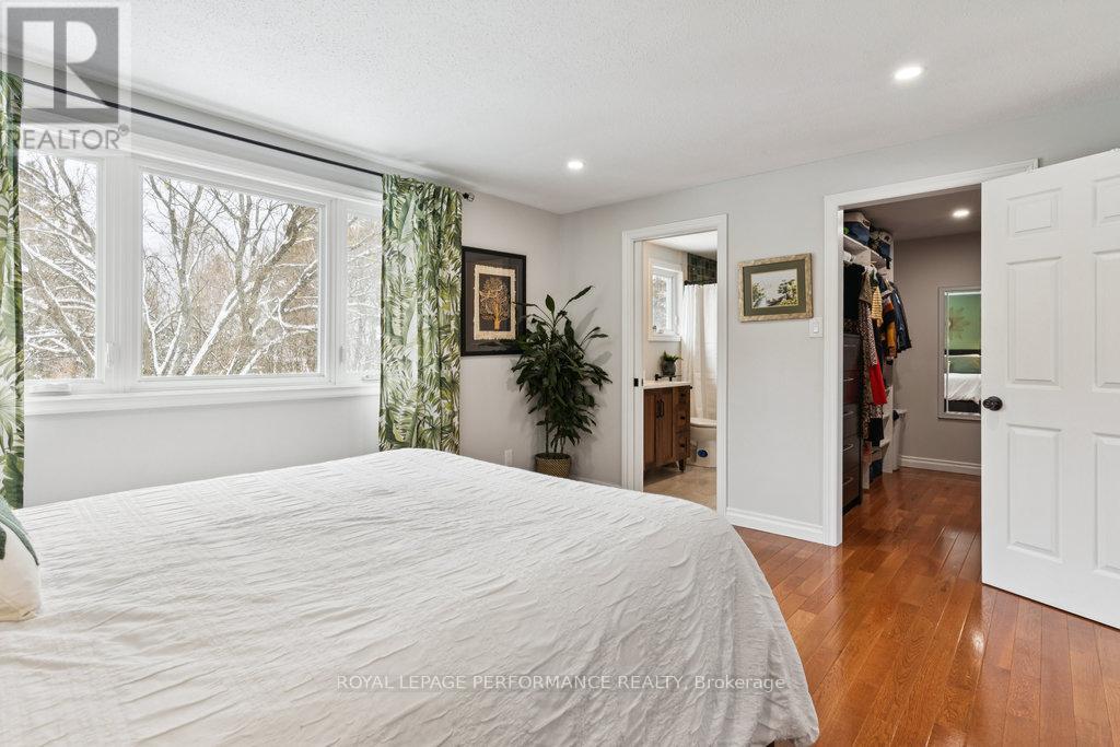 1798 Woodhaven Heights