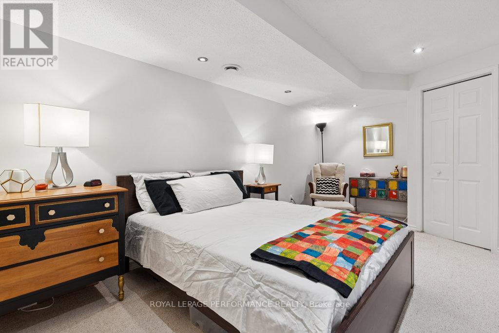 1798 Woodhaven Heights