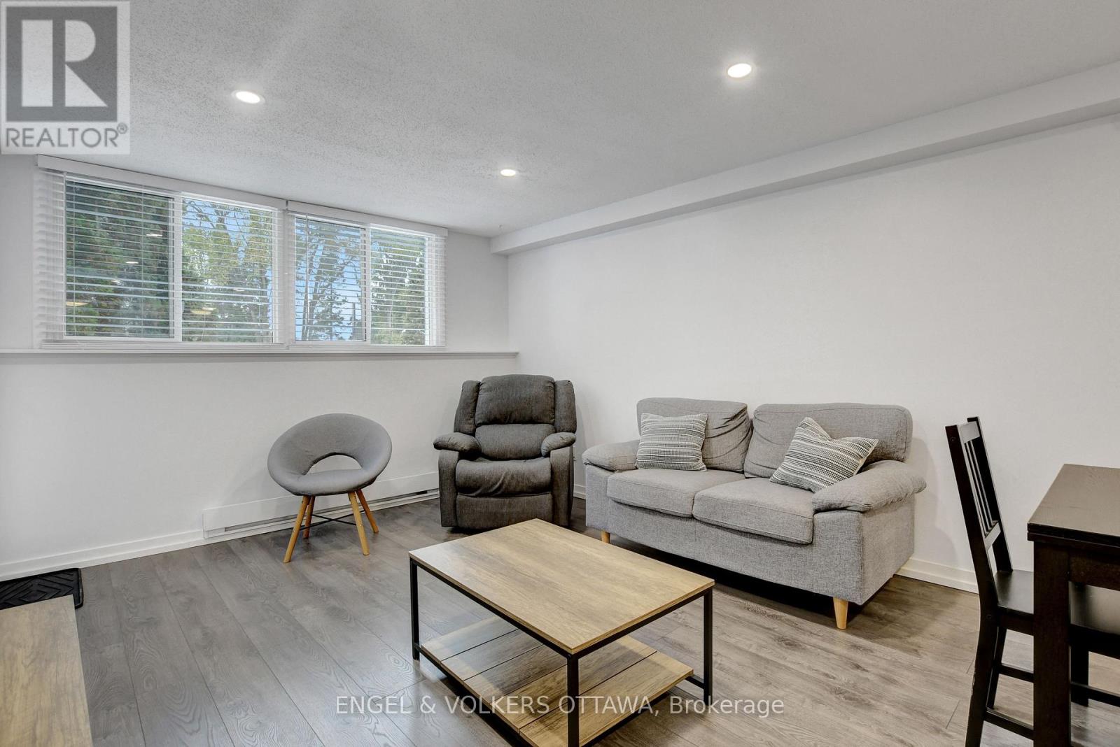 112 - 6532 Bilberry Drive