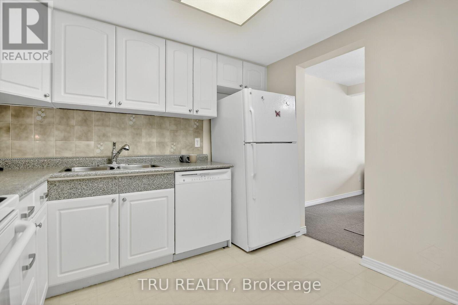 82 - 215 Temby Private