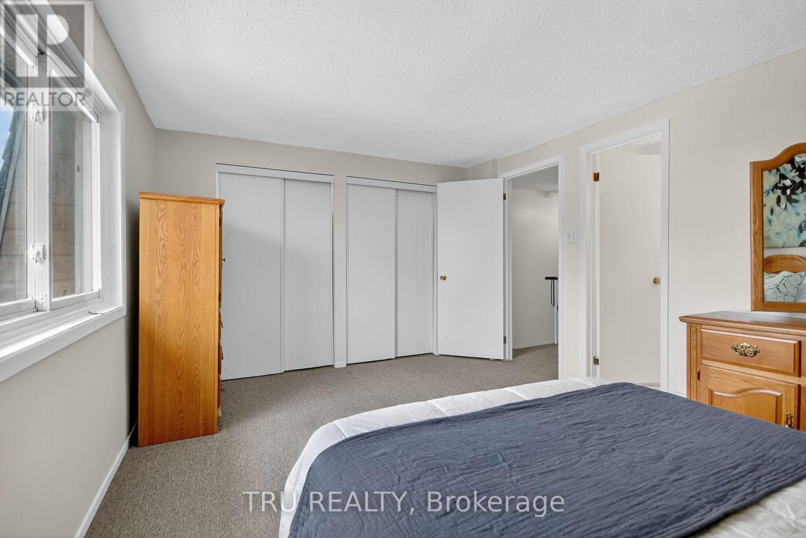 82 - 215 Temby Private