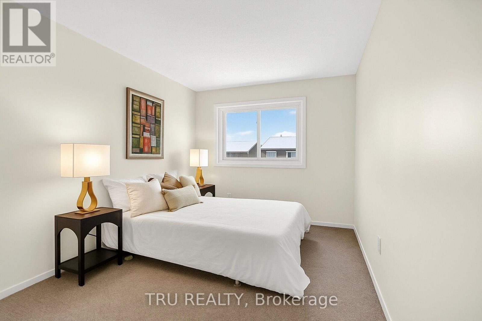 82 - 215 Temby Private