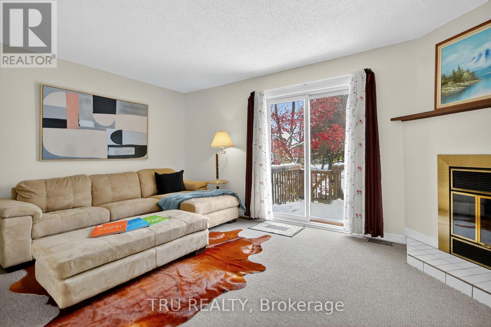 82 - 215 Temby Private