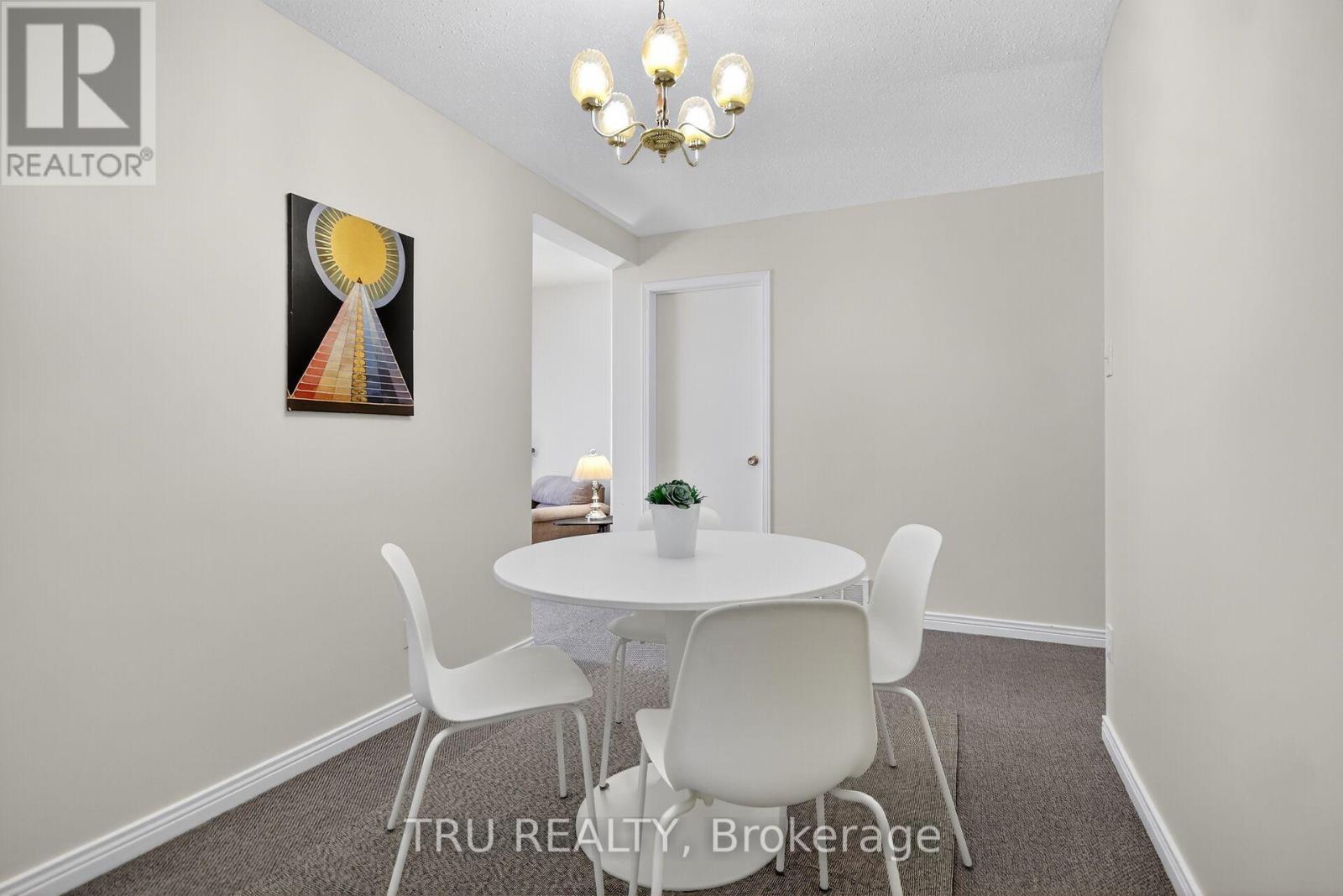 82 - 215 Temby Private