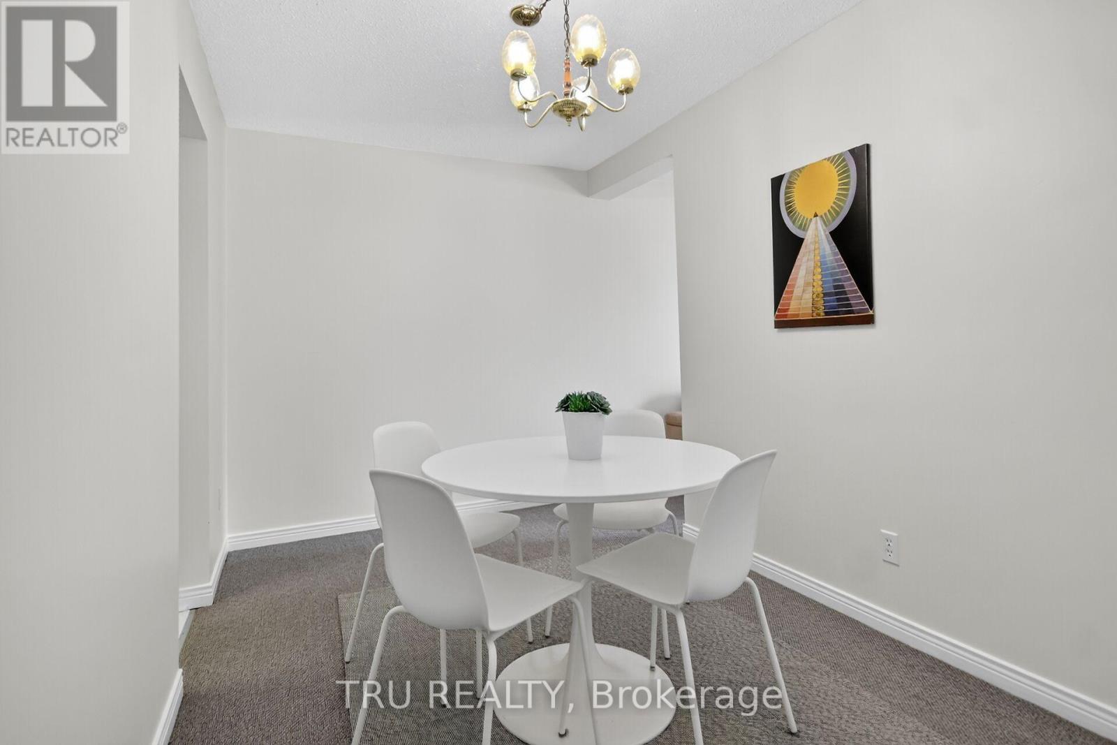 82 - 215 Temby Private