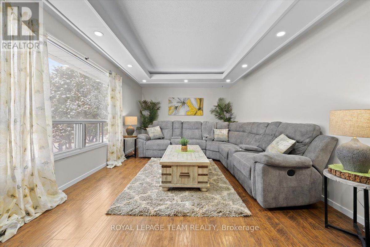 9161 County Rd 6 North