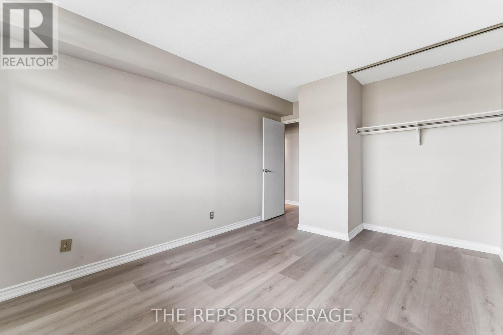 2001 - 900 Dynes Road