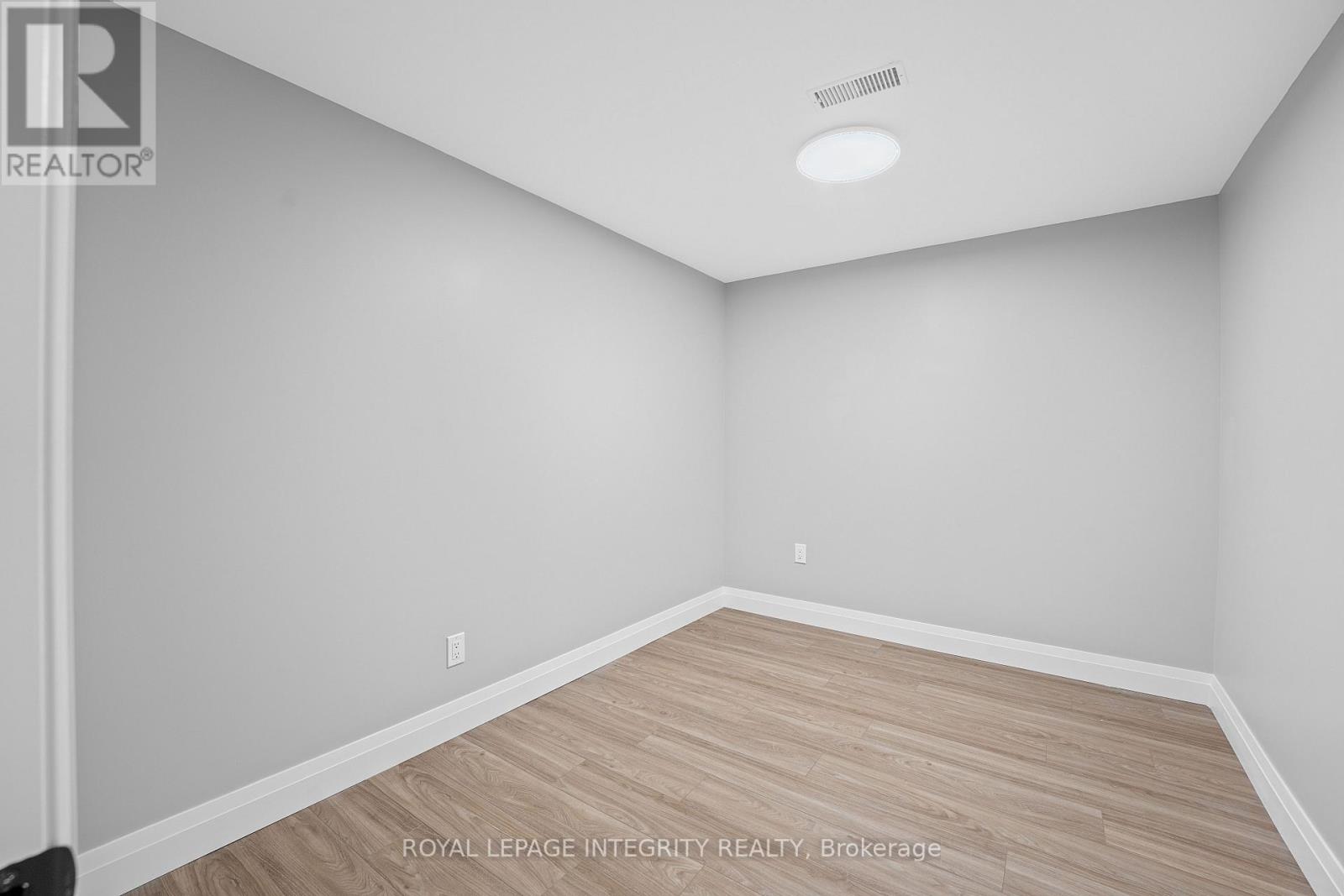 3440 Woodroffe Avenue