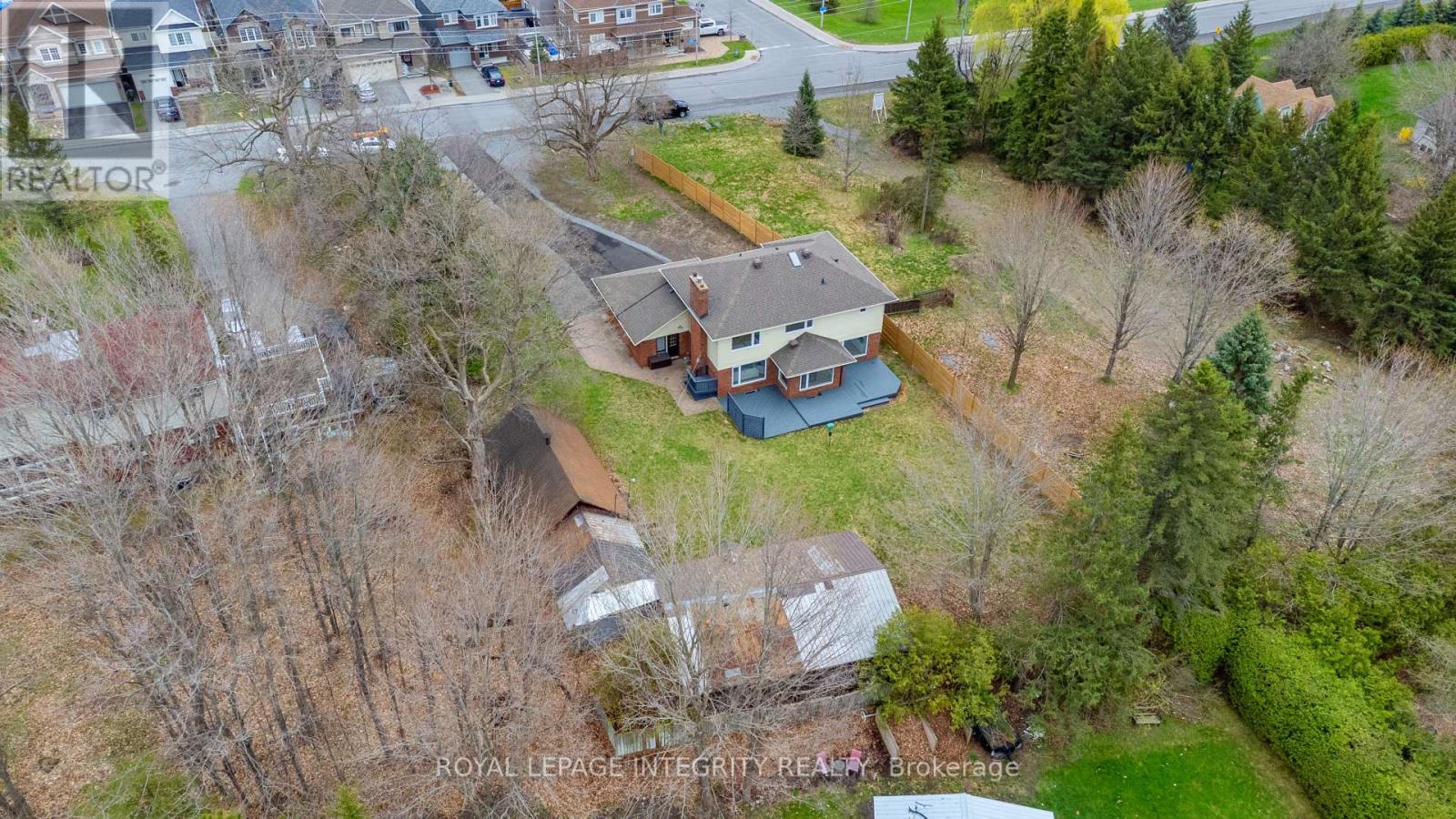 3440 Woodroffe Avenue