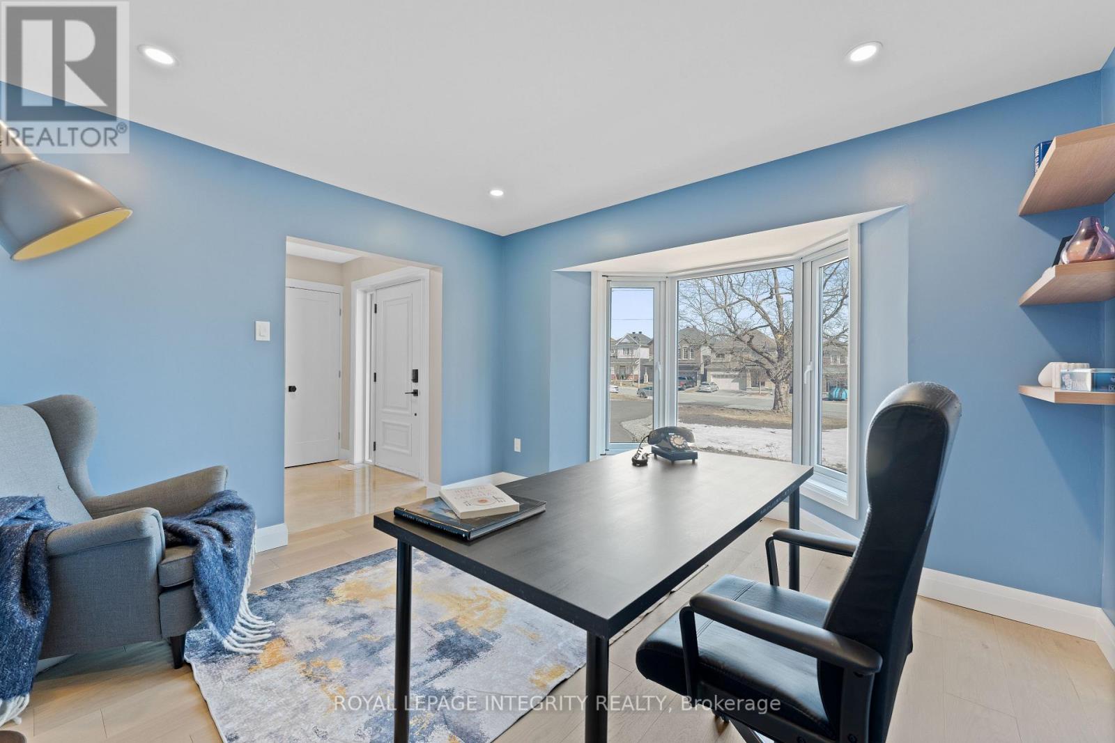 3440 Woodroffe Avenue