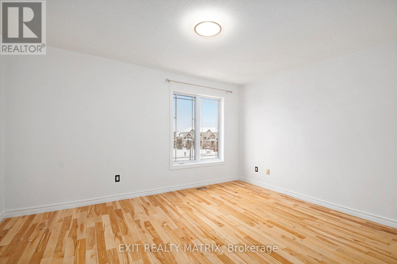 43 - 594 Lakeridge Drive