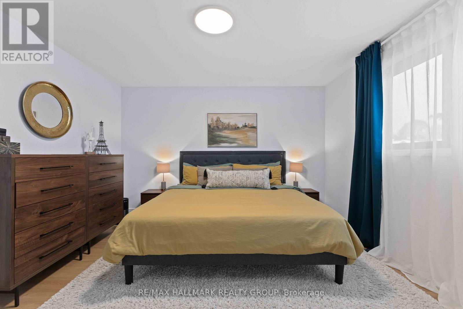 2186 Lenester Avenue