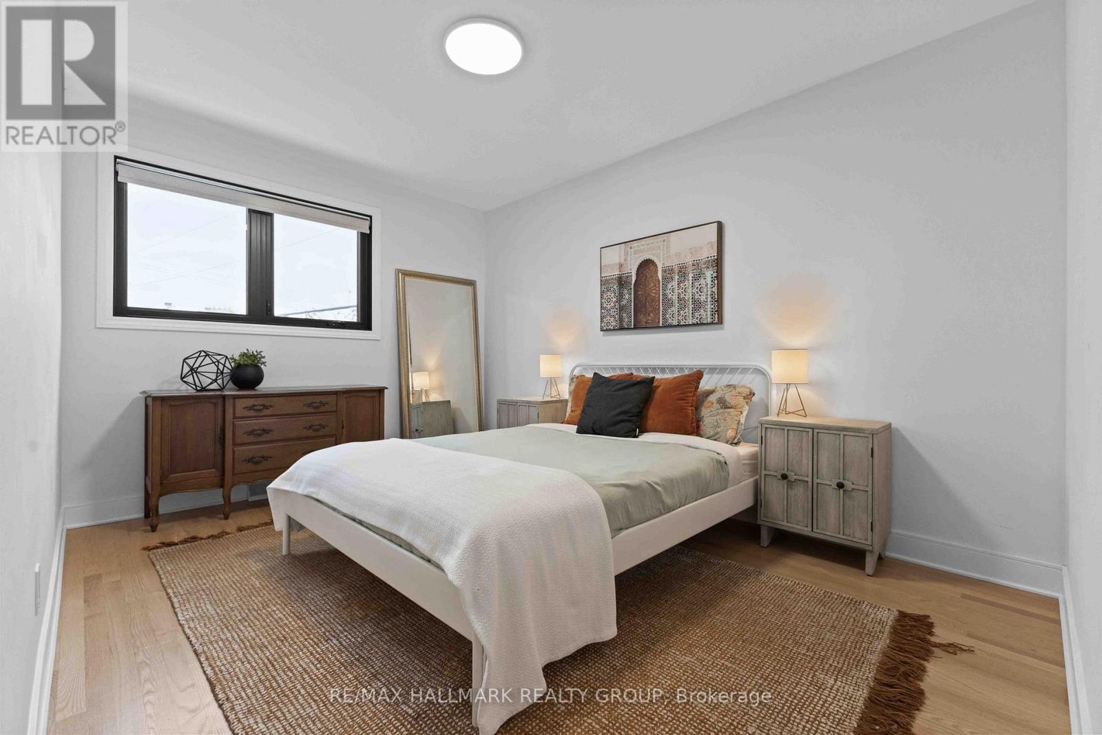 2186 Lenester Avenue