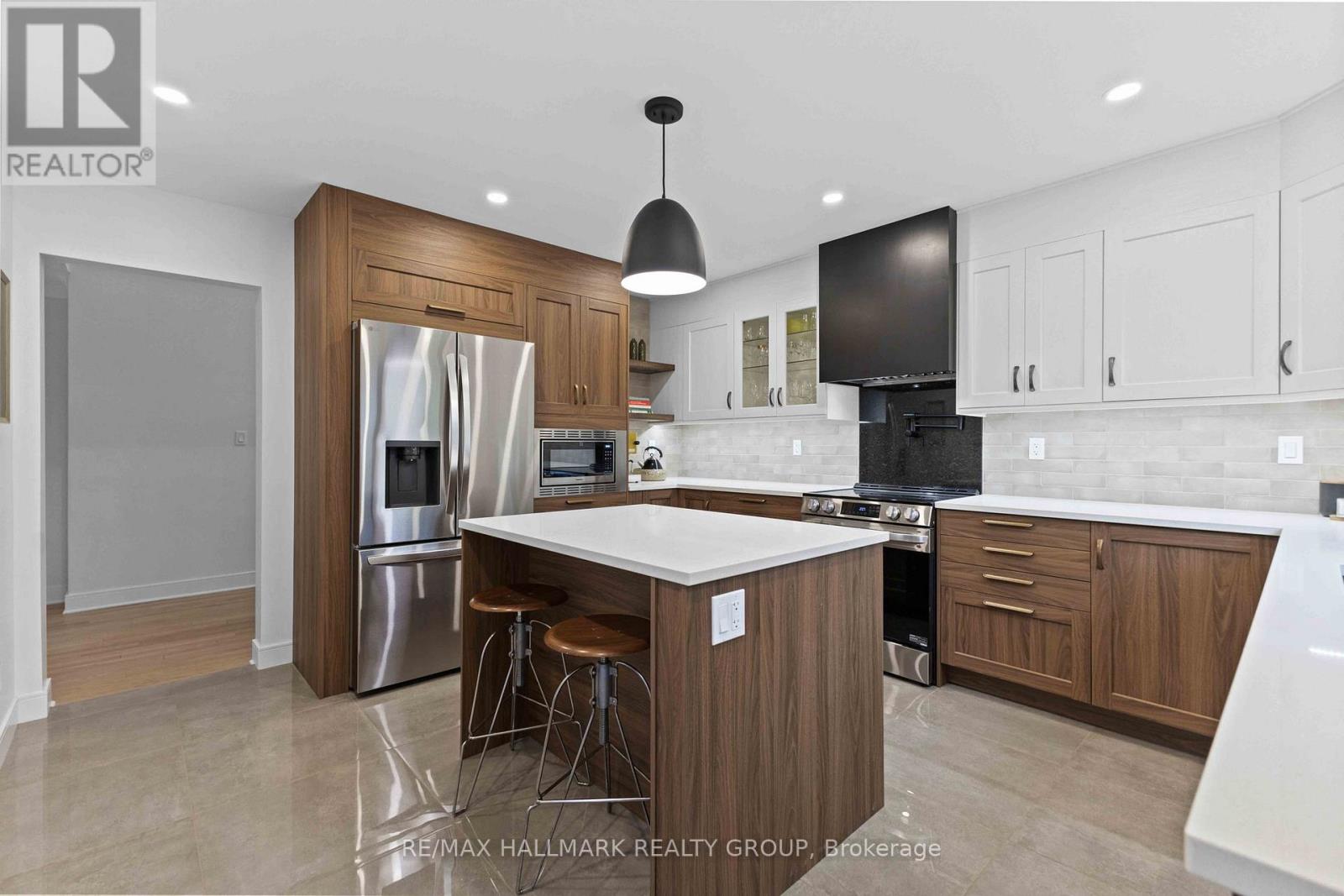 2186 Lenester Avenue