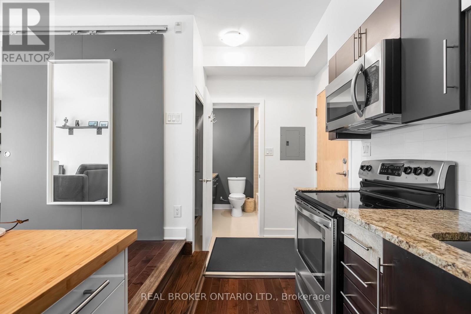 102 - 360 Cumberland Street