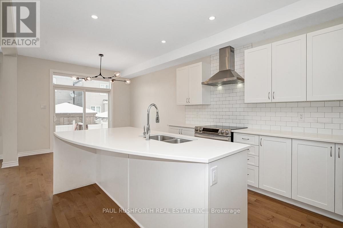 115 Discovery Crescent