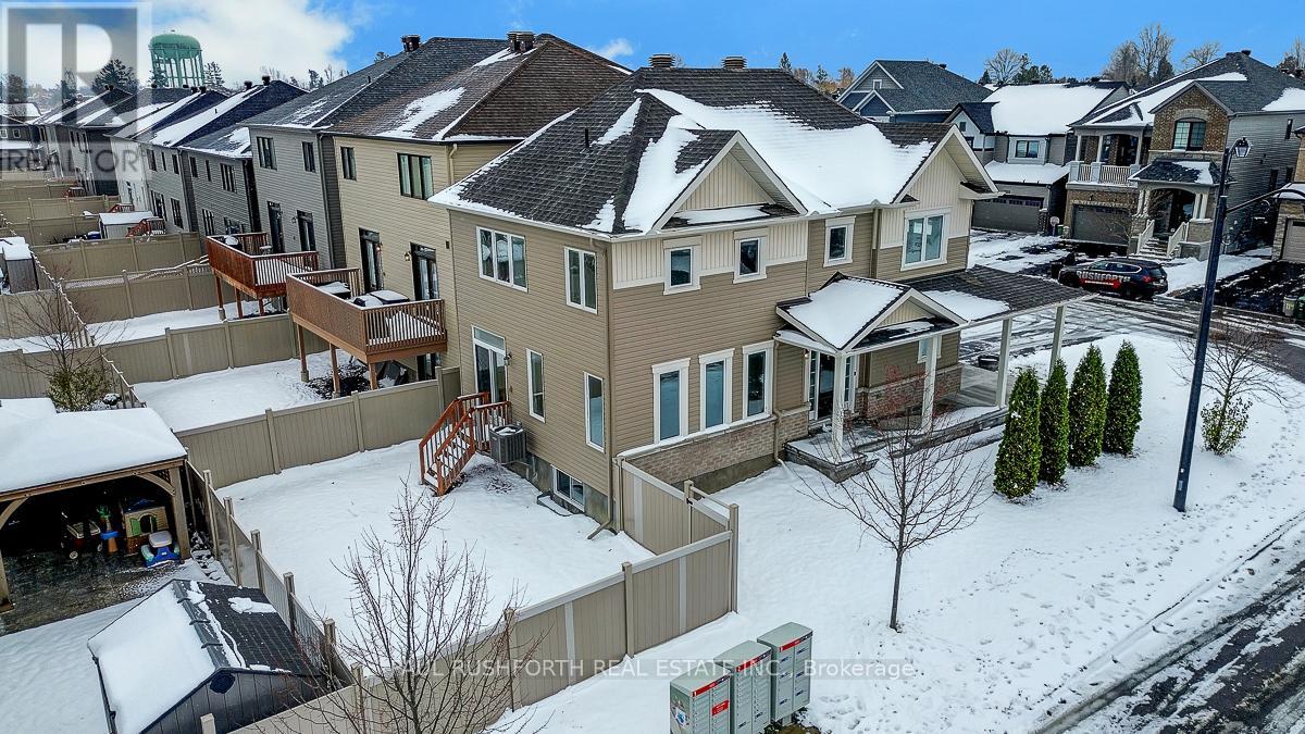 115 Discovery Crescent