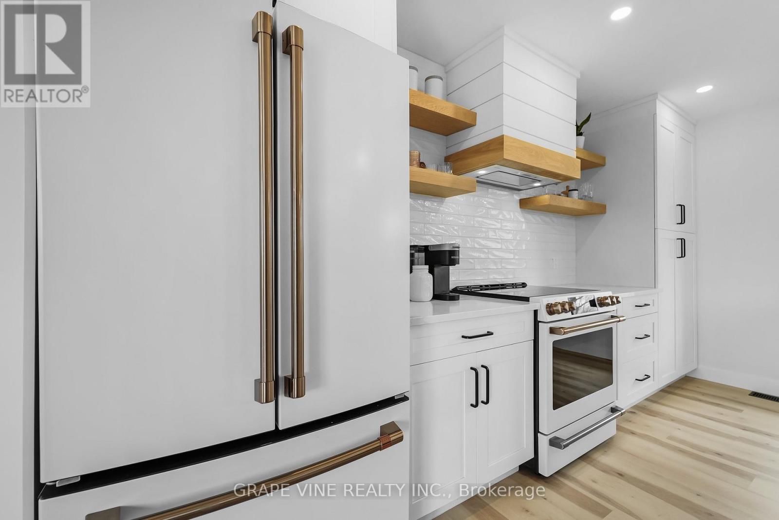 1671 County Rd 43 Road