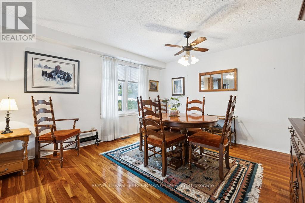 2314 Cotters Crescent