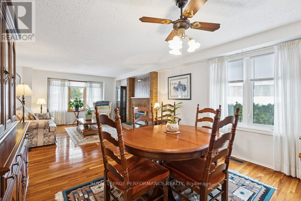 2314 Cotters Crescent