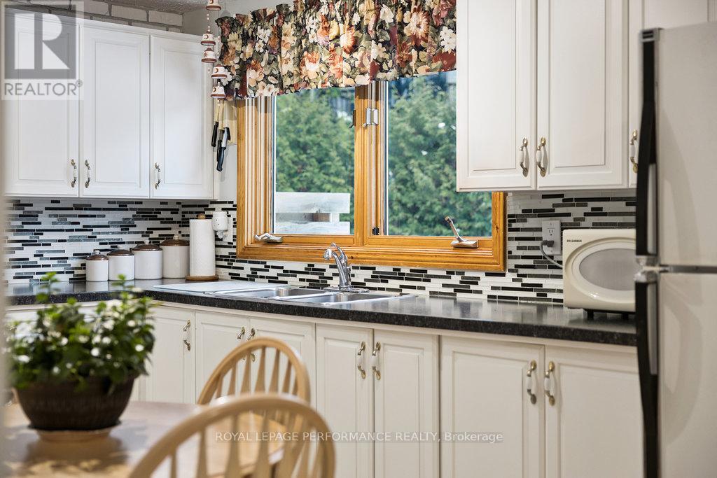 2314 Cotters Crescent