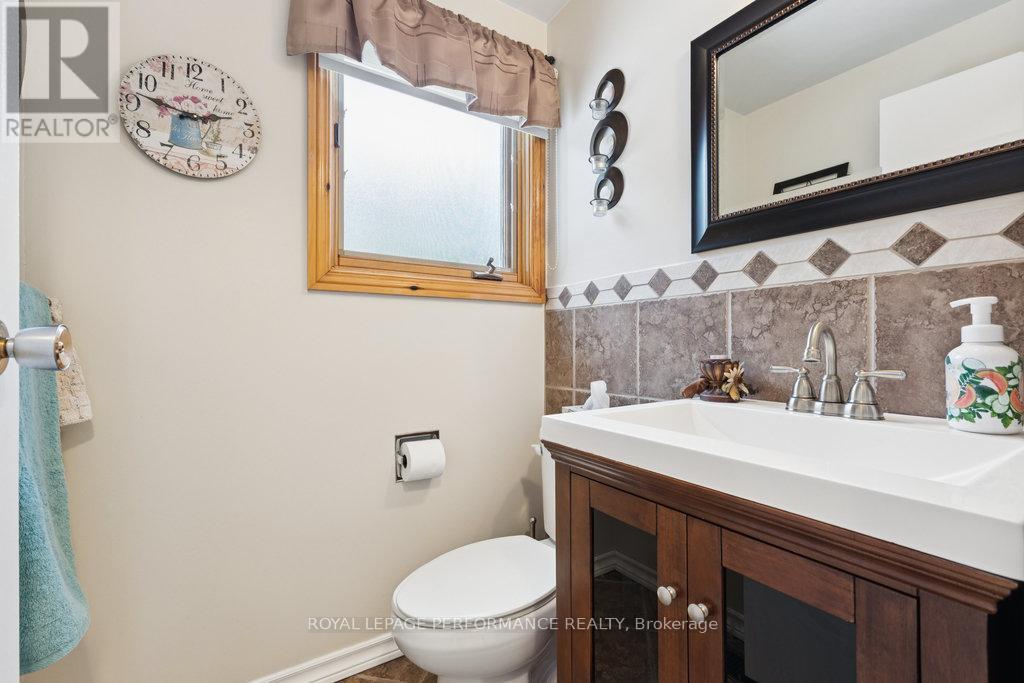 2314 Cotters Crescent