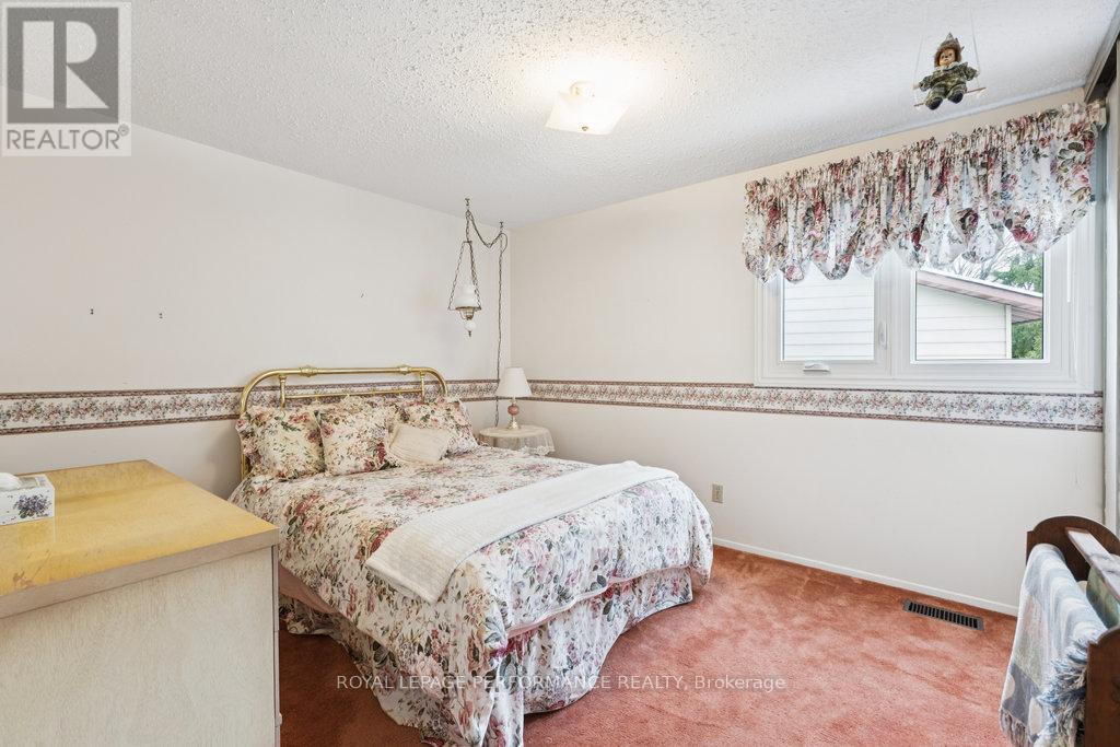 2314 Cotters Crescent